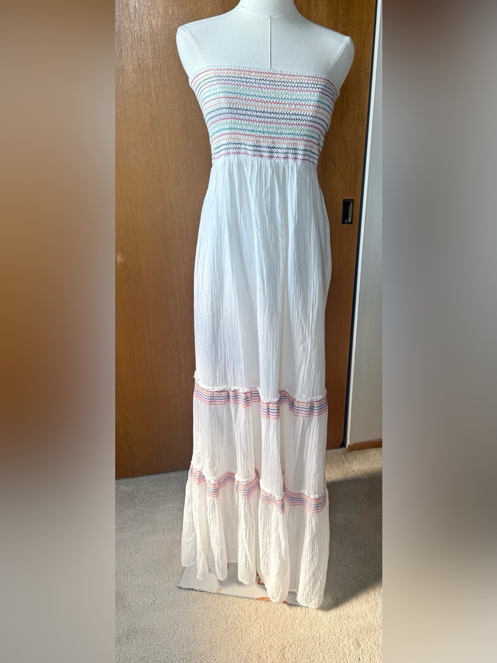 White Strapless Tiered Maxi Dress M Multicolor Smocked Bodice Embroidered - Picture 2 of 10